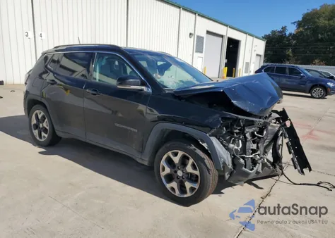 2017 Jeep Compass Limited из США, поврежденный, VIN 3C4NJDCB6HT620664